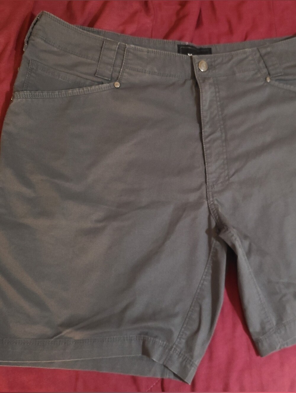 Vertx Men's Gray Shorts Size 40